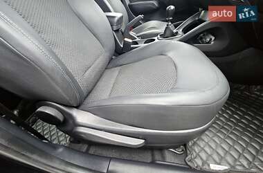 Внедорожник / Кроссовер Hyundai ix35 2014 в 