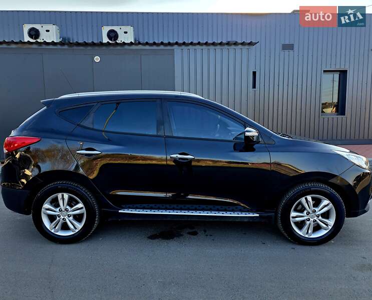 Внедорожник / Кроссовер Hyundai ix35 2010 в Самборе фото 5 Внедорожник / Кроссовер Hyundai ix35 2010 в Самборе