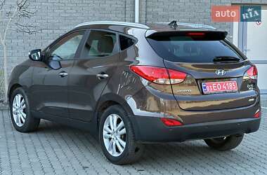 Позашляховик / Кросовер Hyundai ix35 2012 в 