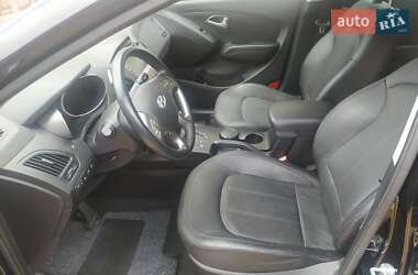 Внедорожник / Кроссовер Hyundai ix35 2013 в 