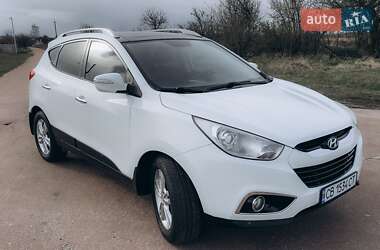Позашляховик / Кросовер Hyundai ix35 2010 в 
