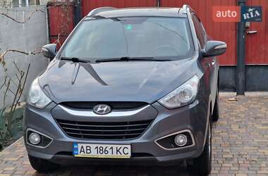 Внедорожник / Кроссовер Hyundai ix35 2010 в 