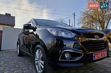 Внедорожник / Кроссовер Hyundai ix35 2012 в 