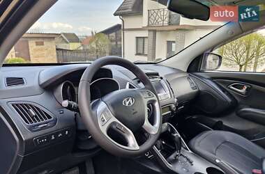 Внедорожник / Кроссовер Hyundai ix35 2012 в 