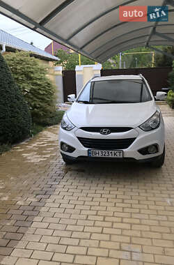 Позашляховик / Кросовер Hyundai ix35 2013 в 