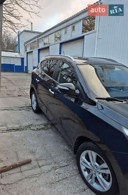 Внедорожник / Кроссовер Hyundai ix35 2010 в 