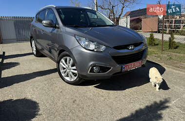 Позашляховик / Кросовер Hyundai ix35 2013 в 