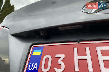 Внедорожник / Кроссовер Hyundai ix35 2013 в 