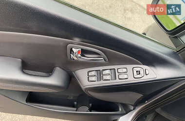 Внедорожник / Кроссовер Hyundai ix35 2013 в 