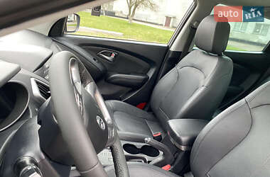 Внедорожник / Кроссовер Hyundai ix35 2013 в 