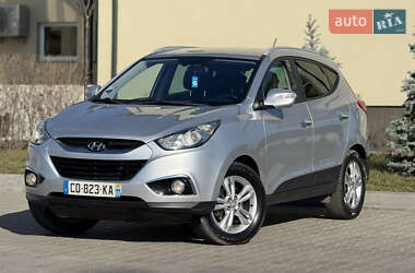 Внедорожник / Кроссовер Hyundai ix35 2011 в 