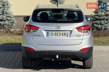 Внедорожник / Кроссовер Hyundai ix35 2011 в 