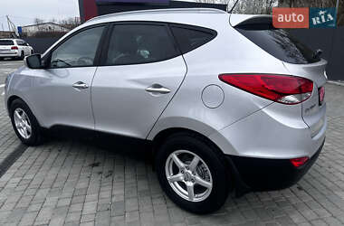 Внедорожник / Кроссовер Hyundai ix35 2011 в 