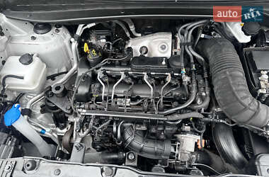 Внедорожник / Кроссовер Hyundai ix35 2011 в 