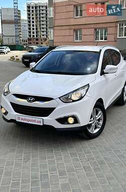 Внедорожник / Кроссовер Hyundai ix35 2013 в 