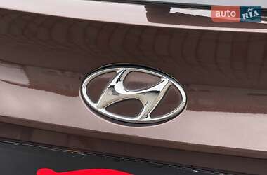 Внедорожник / Кроссовер Hyundai ix35 2014 в 