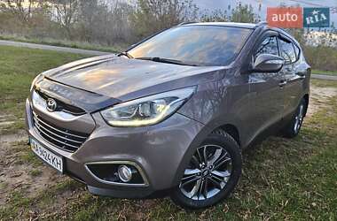 Внедорожник / Кроссовер Hyundai ix35 2013 в 