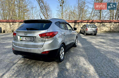 Внедорожник / Кроссовер Hyundai ix35 2010 в 