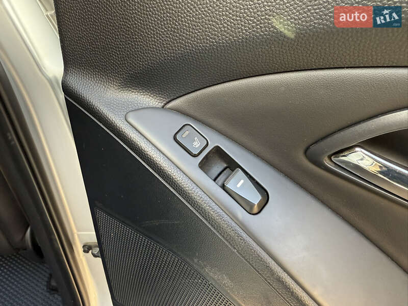 Внедорожник / Кроссовер Hyundai ix35 2012 в Черновцах