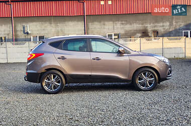 Позашляховик / Кросовер Hyundai ix35 2014 в 