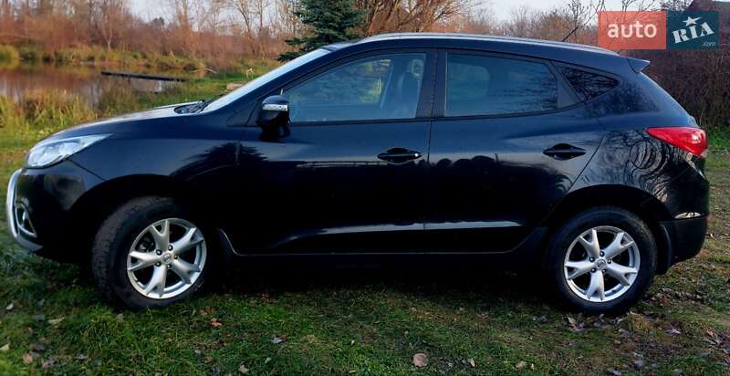 Позашляховик / Кросовер Hyundai ix35 2010 в Кам'янці-Бузькій