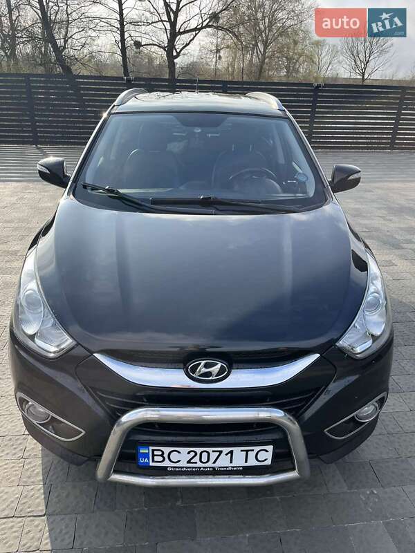 Позашляховик / Кросовер Hyundai ix35 2010 в Кам'янці-Бузькій