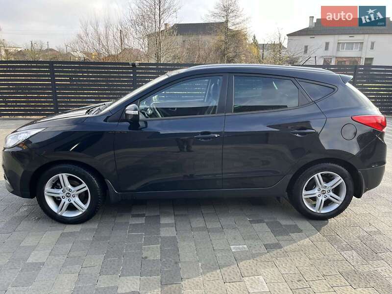 Позашляховик / Кросовер Hyundai ix35 2010 в Кам'янці-Бузькій