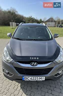 Внедорожник / Кроссовер Hyundai ix35 2011 в 