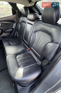 Внедорожник / Кроссовер Hyundai ix35 2011 в 