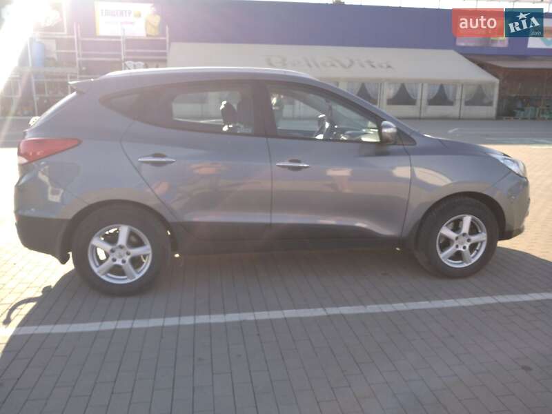 Позашляховик / Кросовер Hyundai ix35 2011 в Калуші