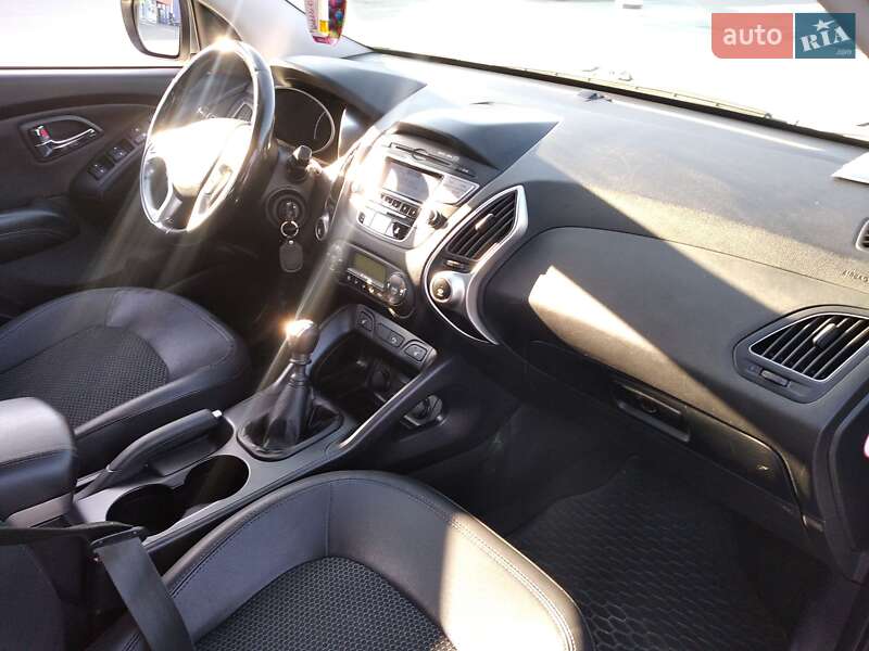 Позашляховик / Кросовер Hyundai ix35 2011 в Калуші