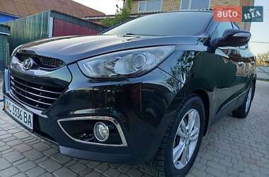 Внедорожник / Кроссовер Hyundai ix35 2010 в 