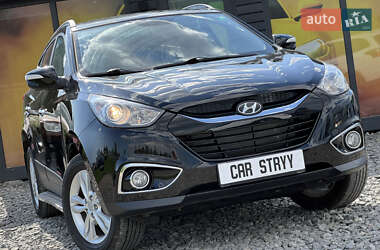 Позашляховик / Кросовер Hyundai ix35 2011 в 