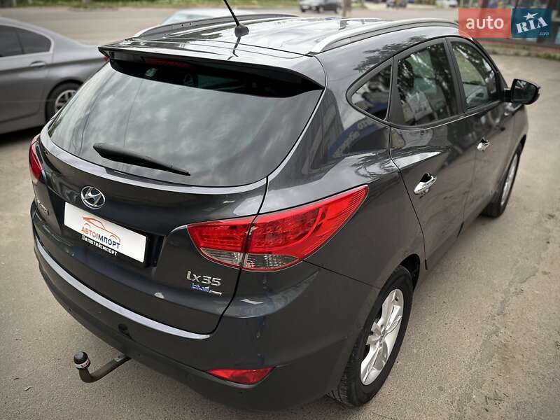 Позашляховик / Кросовер Hyundai ix35 2010 в Сумах