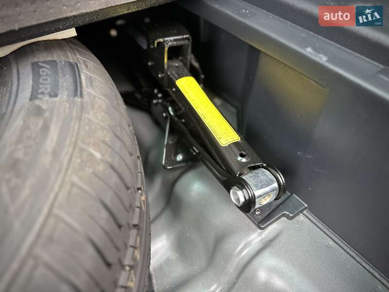 Позашляховик / Кросовер Hyundai ix35 2010 в Сумах