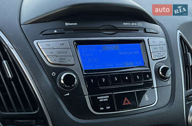 Позашляховик / Кросовер Hyundai ix35 2011 в 