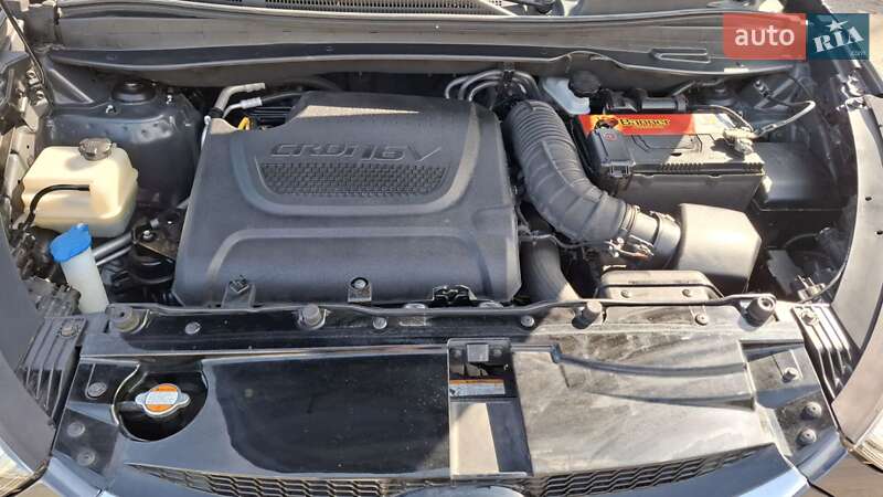 Позашляховик / Кросовер Hyundai ix35 2011 в Радивиліві