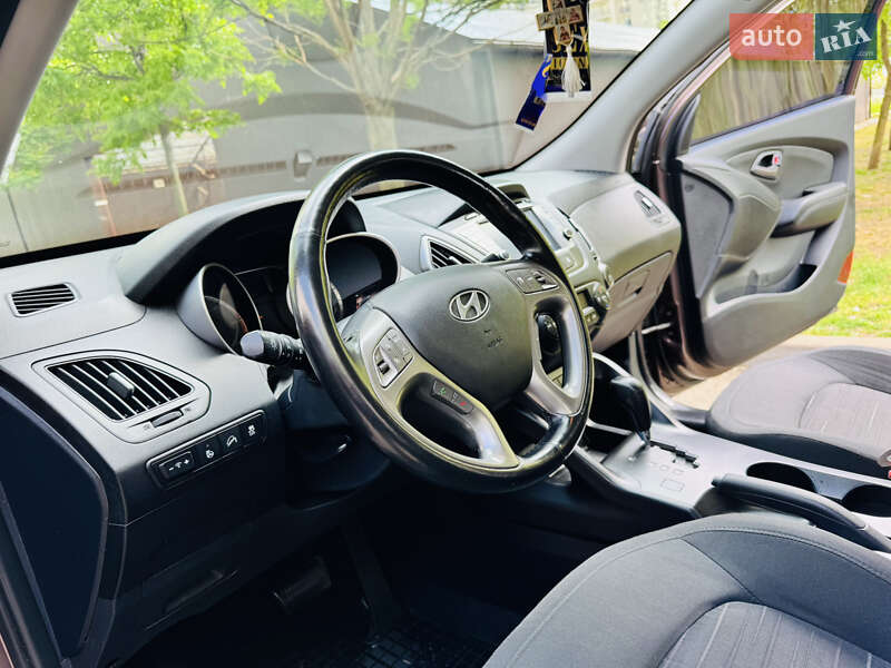 Позашляховик / Кросовер Hyundai ix35 2013 в Одесі