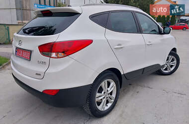 Внедорожник / Кроссовер Hyundai ix35 2012 в 
