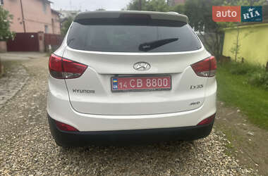 Внедорожник / Кроссовер Hyundai ix35 2012 в 