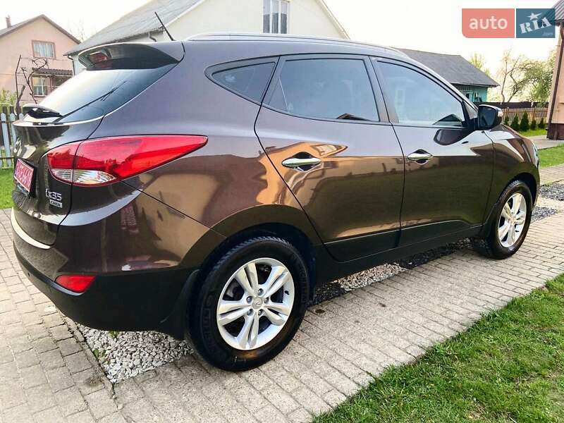 Внедорожник / Кроссовер Hyundai ix35 2013 в Калуше