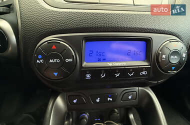 Позашляховик / Кросовер Hyundai ix35 2015 в 