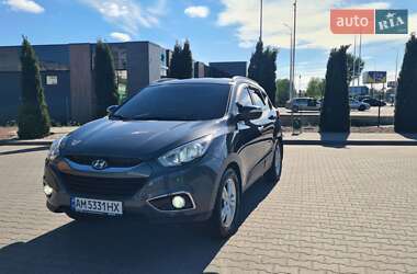 Позашляховик / Кросовер Hyundai ix35 2010 в 