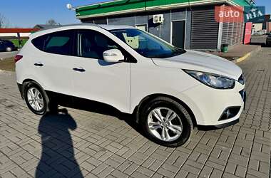 Позашляховик / Кросовер Hyundai ix35 2012 в 