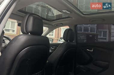 Позашляховик / Кросовер Hyundai ix35 2011 в 