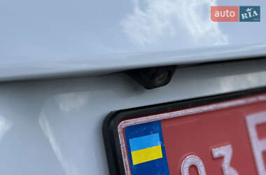 Позашляховик / Кросовер Hyundai ix35 2010 в 