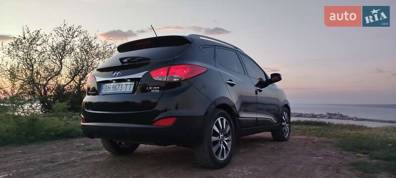Позашляховик / Кросовер Hyundai ix35 2010 в Одесі