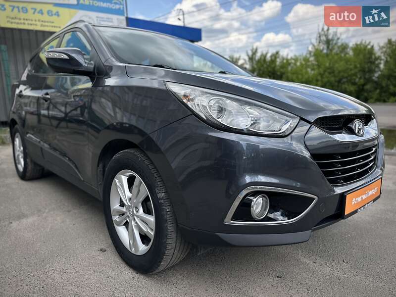 Внедорожник / Кроссовер Hyundai ix35 2011 в Сумах