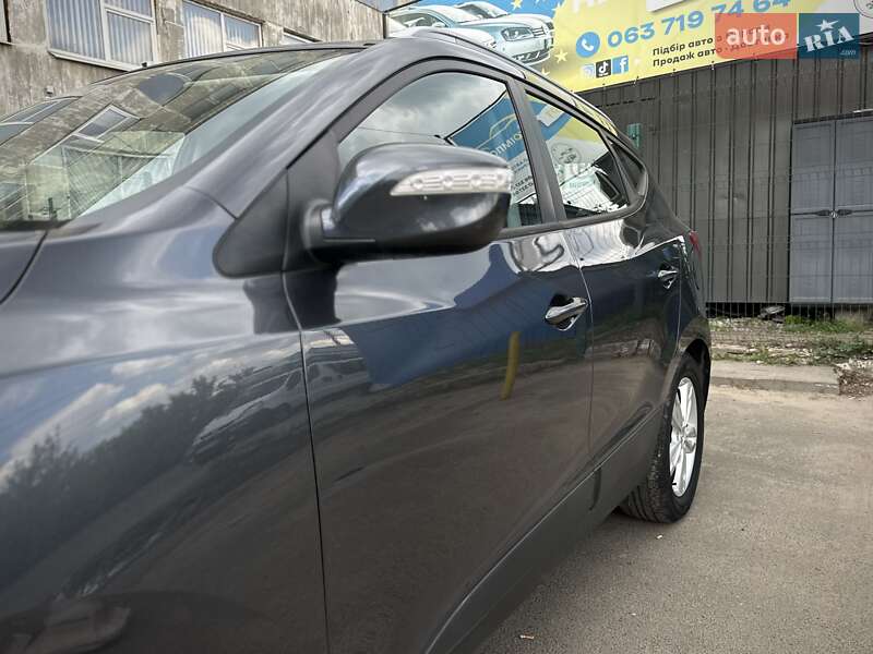 Внедорожник / Кроссовер Hyundai ix35 2011 в Сумах
