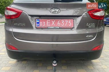 Внедорожник / Кроссовер Hyundai ix35 2014 в 
